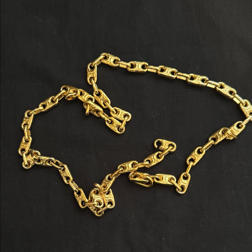 Gold Chain Link Necklace